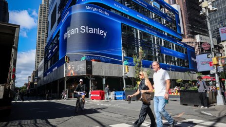Morgan Stanley надмина прогнозите за печалбата благодарение на силната търговия с акции