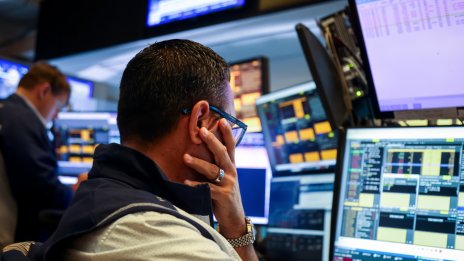 Wall Street предупреждава инвеститорите да се готвят за спад на акциите