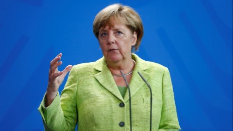 Меркел: Няма военно решение на спора между САЩ и Северна Корея