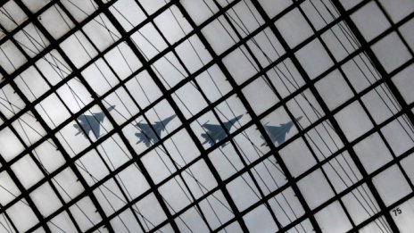 За първи път Русия ще подготвя жени военни пилоти