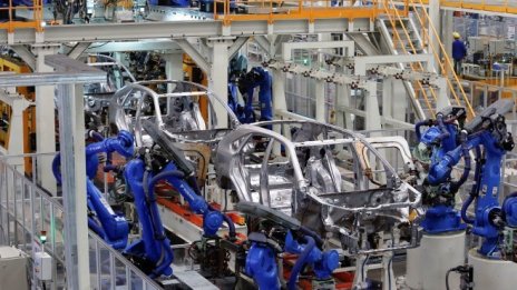 Компаниите от автомобилния сектор са пред финансова мини криза