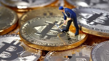 Пазарните разпродажби не пощадиха и криптовалутите