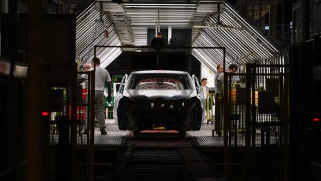 Повечето синдикати подкрепят плановете на Renault относно Nissan и електромобилите