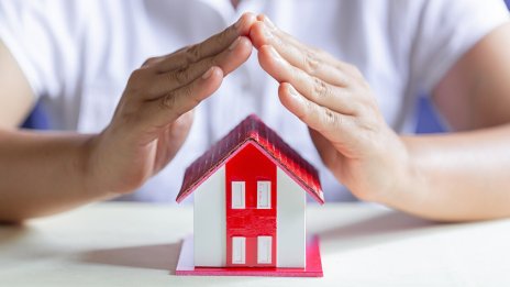 Защо имуществената застраховка е най-умната инвестиция за всеки дом?