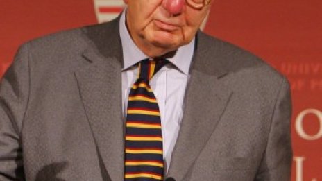 Волкър: Дълговата криза принуждава ЕЦБ да върши нередни неща