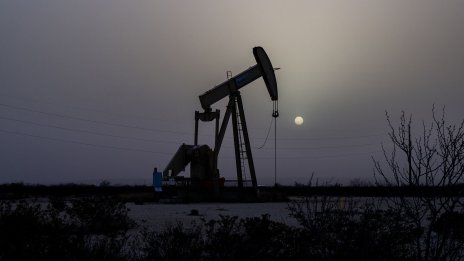 Китай увеличава инвестициите си в петролния сектор на Ирак