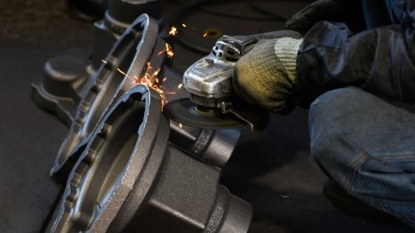 Японските поръчки за машини са намалели с повече от очакваното през юли