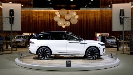 Анализатор: Ford, GM и Stellantis трябва да напуснат пазара на Китай