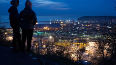 Руската петролна индустрия се задъхва от данъци и ниските цени