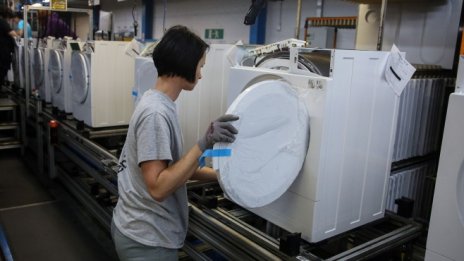 Whirlpool покачва цените заради по-скъпите суровини