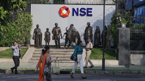 Водещите индийски индекси достигнаха рекордни върхове