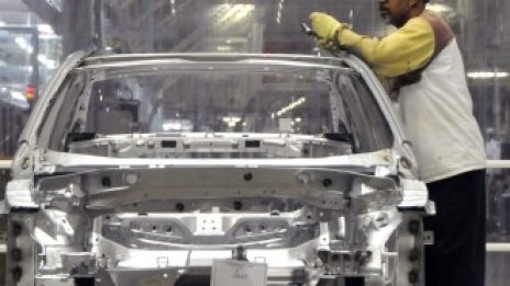 Глобалните продажби на автомобили достигат рекордни нива