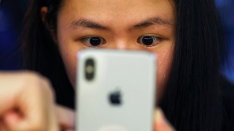 Защо iPhone губи състезанието с китайските си конкуренти в Азия?