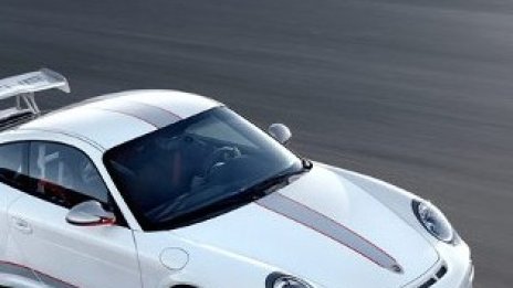 Porsche отчита близо 60% ръст на оперативната си печалба за първото полугодие