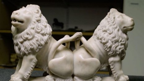Мраморни лъвове, красили гроба на Шарл V, бяха продадени на търг