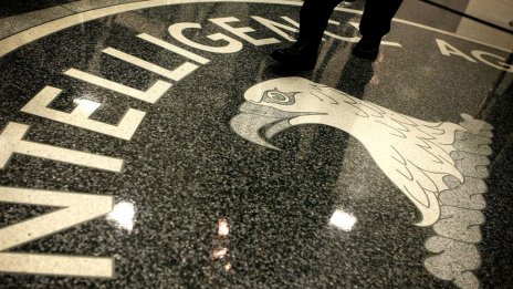 Шпионите са следващите на мушката на Тръмп и Мъск