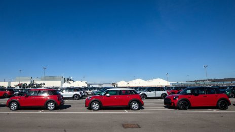 Перспективите пред британската автомобилна индустрия се влошават