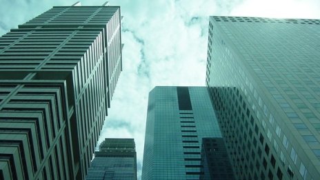 Blackstone сключи най-голямата сделка за имоти в Европа за годината