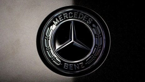 Въпреки електрификацията правните проблеми на Daimler остават нерешени