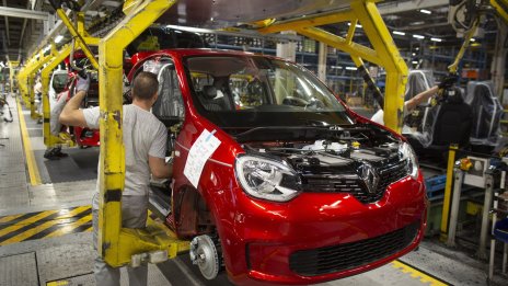 Nissan ще инвестира до 600 млн. евро в електромобилния бизнес на Renault 