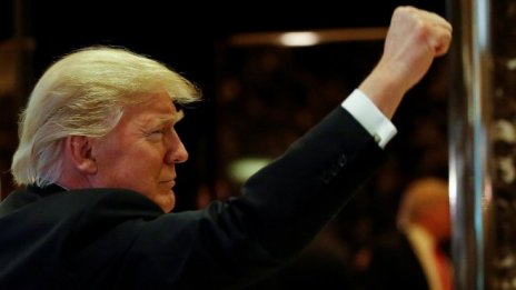 Графика на деня: Колко дела са заведени срещу Тръмп само за две седмици?