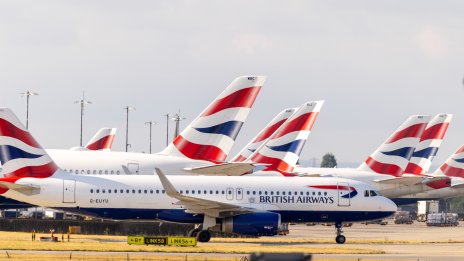 IAG очаква по-ниска годишна печалба заради високите цени на горивата