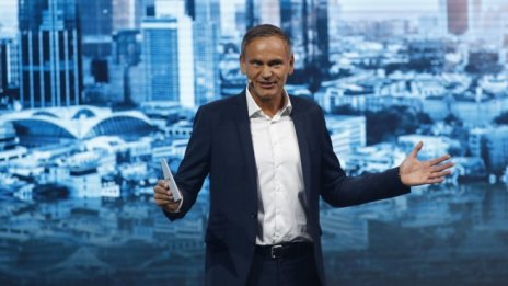 Търсещият консенсус Блуме носи нова епоха на управление за Volkswagen