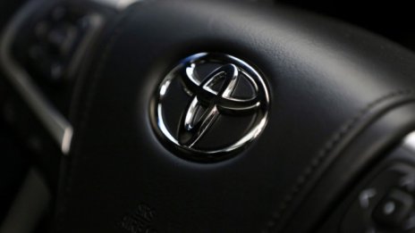 Toyota отмени някои поръчки на Harrier заради прекъсванията в Шанхай