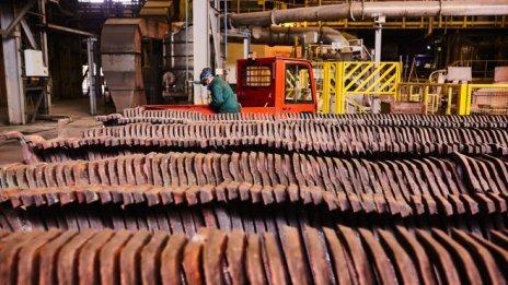 Не се задава край на ценовия подем при суровините