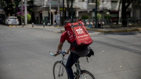 Uber отново дава газ при доставките на продуктите 