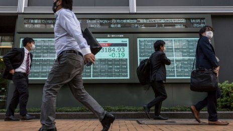 Nikkei успя да възстанови вчерашните загуби с над 3% ръст