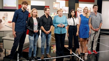 Меркел и политиката на хаштагове