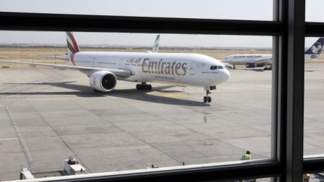 Безплатна застраховка за Covid-19 - на борда на Emirates