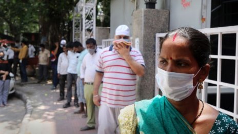 Фалшивата статистика - проблемът на Индия с коронавируса 