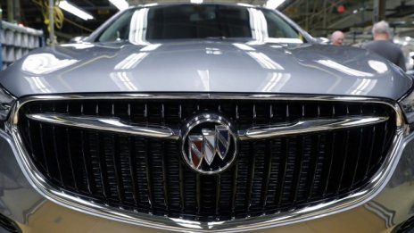 General Motors превключва на по-горна предавка, за да настигне Tesla