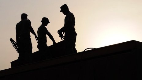 Безработицата през октомври стигна 10-годишно дъно