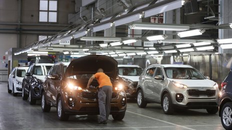 Kia започва сервизна акция в Русия, засягаща над 100 хил. автомобила