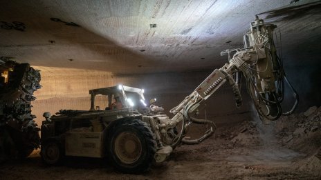 Преговорите за климата се насочват към рисковете от добива на критични минерали