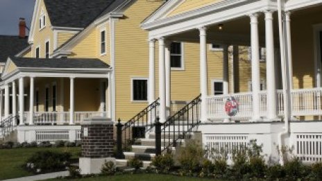 Продажбите на съществуващи жилища в САЩ отчитат силен ръст през февруари