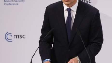 Столтенберг иска още разговори с Русия*