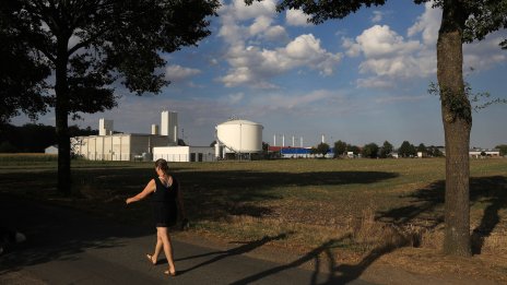 Най-голямото газово хранилище в Германия остава празно въпреки усилията да бъде запълнено