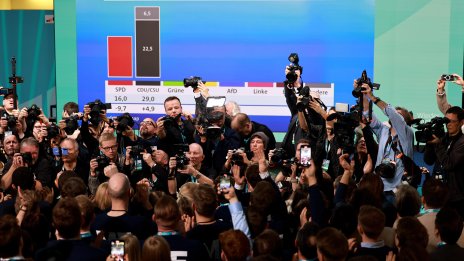Консерваторите на Фридрих Мерц печелят изборите в Германия*