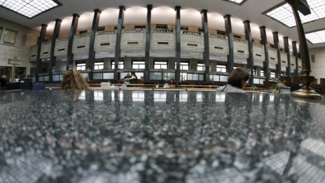 БНБ: Банките осигуряват по-добро покритие на лошите кредити