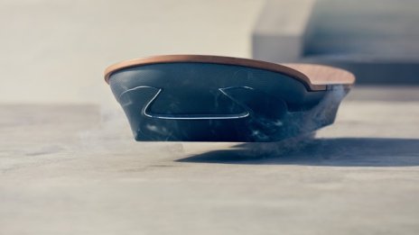 Завръщане в бъдещето с левитиращ скейтборд от Toyota