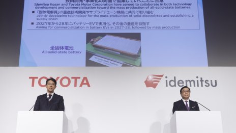 Toyota и петролната Idemitsu ще произвеждат твърдотелни батерии