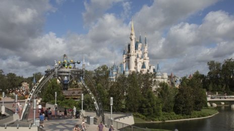 Disney ще отвори търговския комплекс в тематичния си парк във Флорида