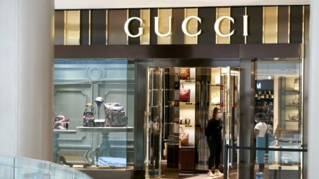 Gucci и Louis Vuitton отново работят, но най-добрите им клиенти ги няма