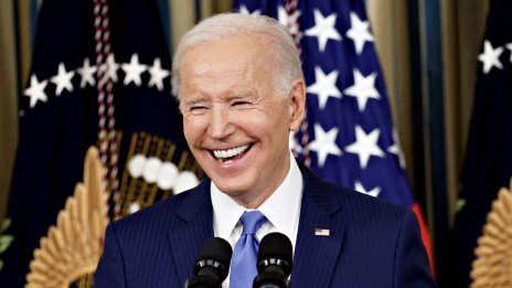 Байдън сравни познанията си по външната политика с тези на Кисинджър