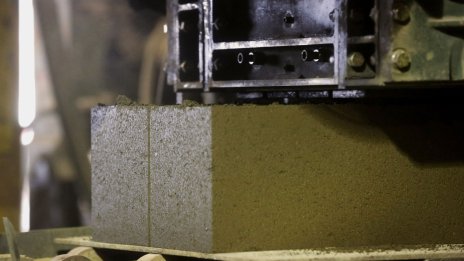 Проблемите в имотния сектор в Китай водят до спад на световното производство на цимент