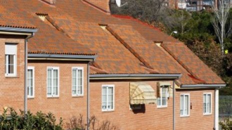 COVID-19 тласка испанците към големи, светли и херметически затворени домовe